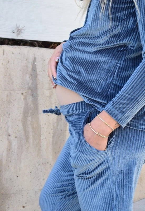 Jogger Maternal Sofía Velvet Azul Madremia talla S